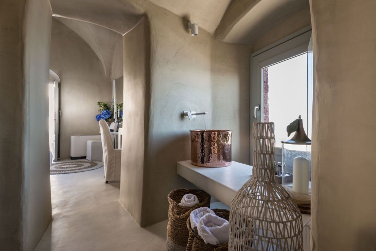Santorini Elite Elegance Senior Suite, Fira The Villa Bookers