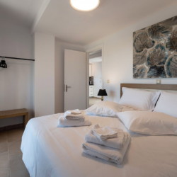 Peloponnese Twin Ivy Suite